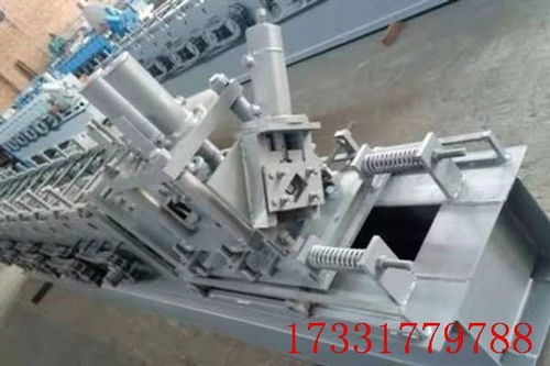 惠陽(yáng)c型槽雙膜骨架大棚設(shè)備細(xì)節(jié)部分